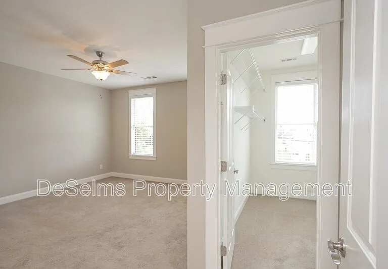 3866 Somers Ln — Photo 28