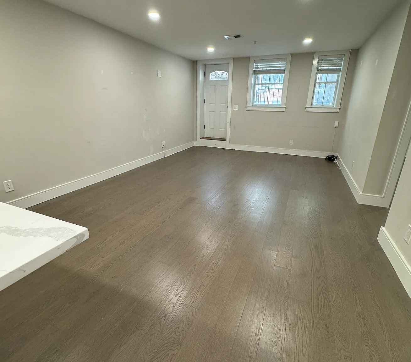 535 Newbury St — Photo 3