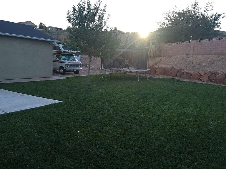 1743 W Green Valley Ln — Photo 18
