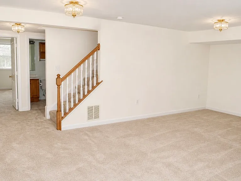 6266 Taliaferro Way — Photo 10