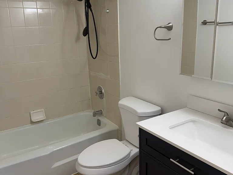 300 S Roselle Rd #206 — Photo 13
