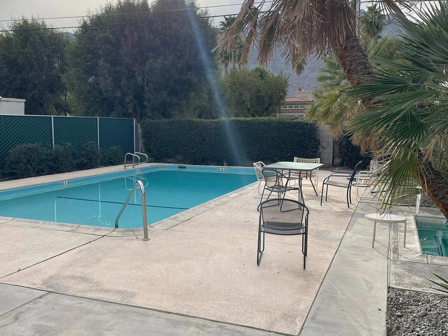 251 S Saturmino Dr — Photo 2