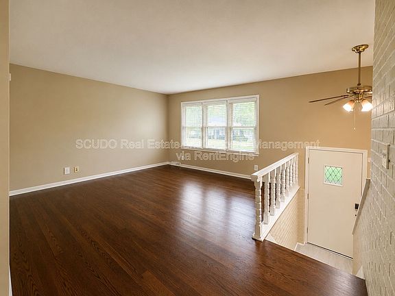 5th image of 8806 Crescent Ave