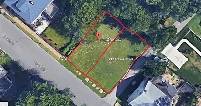1st image of 221 Krauss St