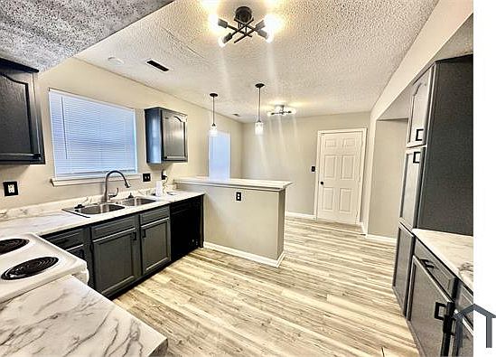 4th image of 4251 Village Bend Ln