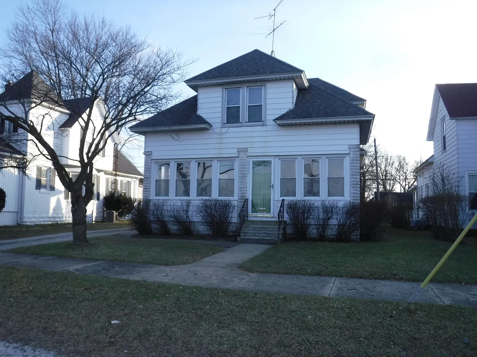 121 E Harrison St photo 1