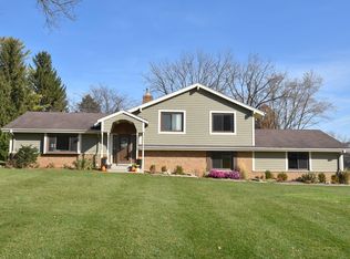 3480 Cherry Hill Dr, Brookfield, WI 53005
