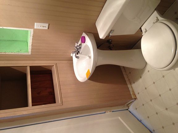 4th image of 10 Parkland Dr