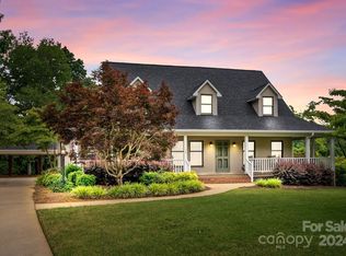 406 Travis Ln, Salisbury, NC 28146