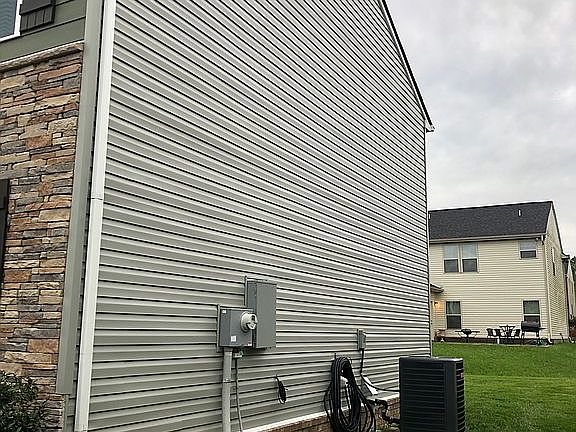 2nd image of 2710 Candlewick Ct