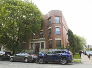 923 W Sheridan Rd APT 2, Chicago, IL 60613