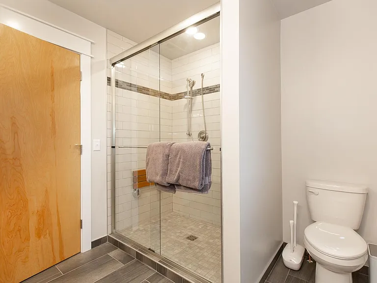 702 Circle F Trl #B — Photo 27