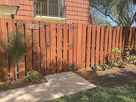 3rd image of 3113 San Fernando Drive #31-A