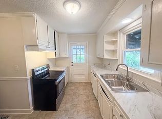2407 Rowe St, Greensboro, NC 27407