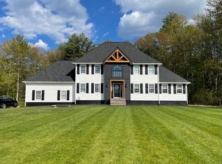 11 Woodman Rd, Amesbury, MA 01913