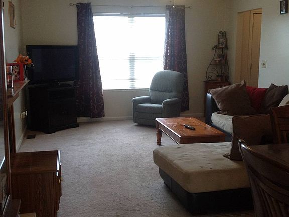 5th image of 10367 Vicksburg Ln