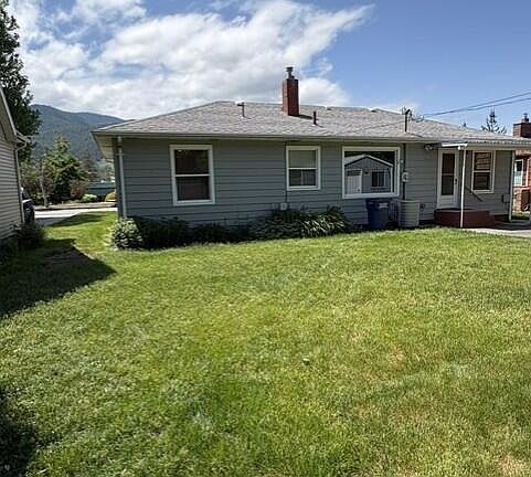 2nd image of 610 W Cameron Ave