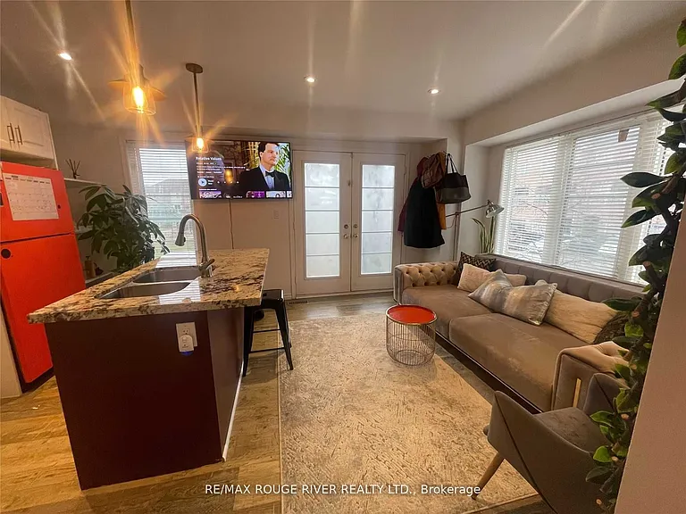 16 Lawrencetown St #BASEMENT — Photo 6