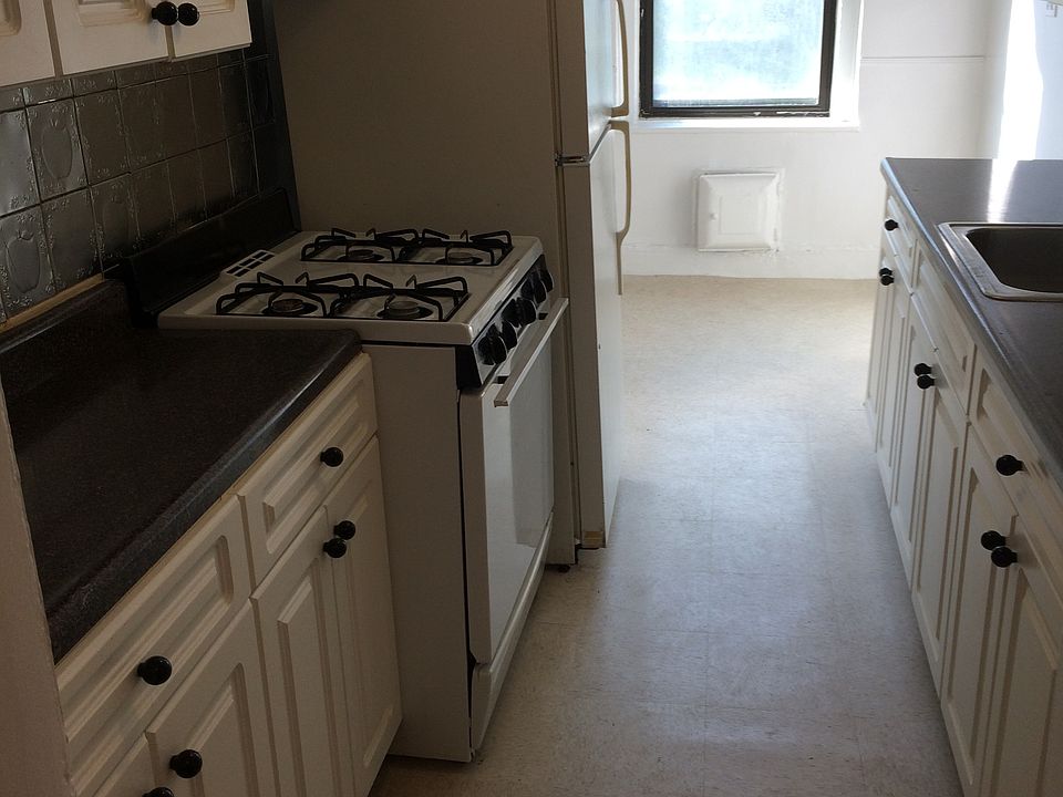 2nd image of 8925 150th St #6