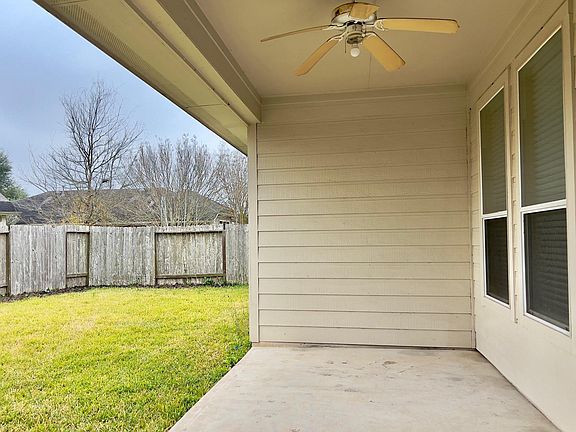 3rd image of 719 Pickett Hill Ln