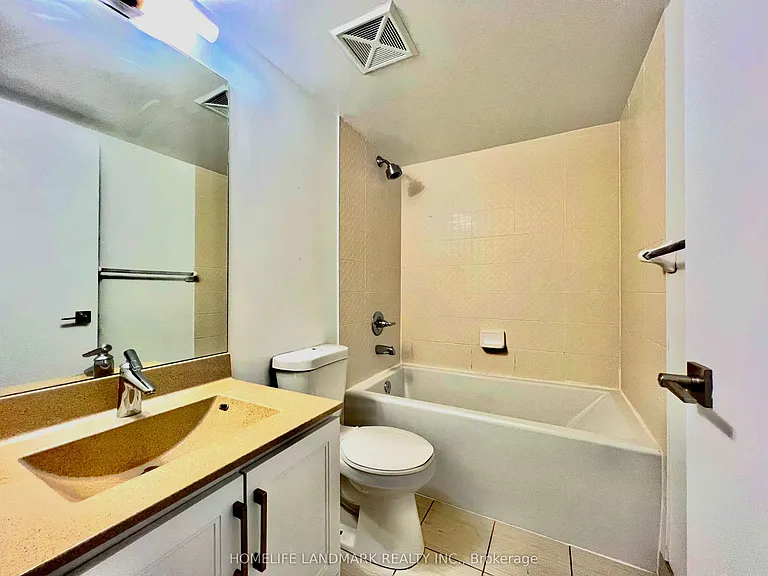 125 Village Green Sq #1111 — Photo 7