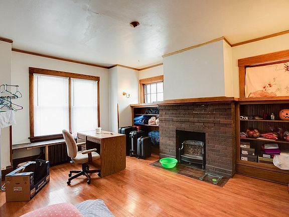 3rd image of 2118 Como Ave #4