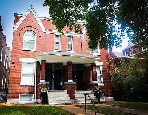 1st image of 2127 Russell Blvd #2F