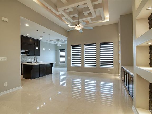 3rd image of 2722 Baylor Ave