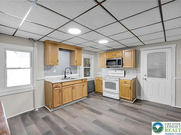 265-267 E Bertsch St #5 — Photo 14