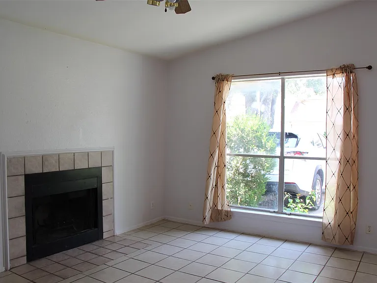 9603 Nightjar Dr — Photo 5