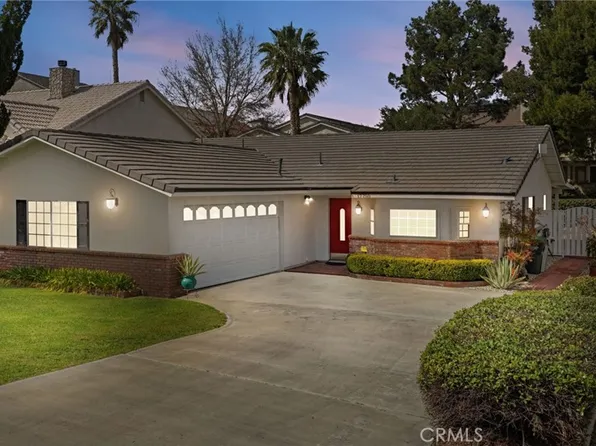 17750 Granada Dr, Victorville, CA 92395