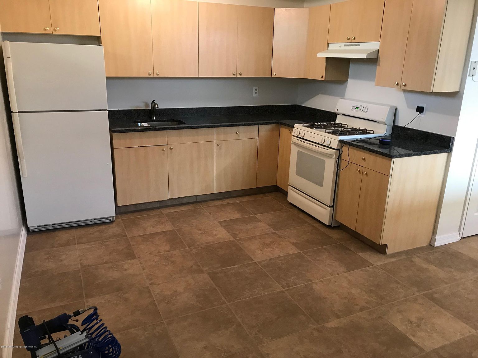 831 Rossville Ave, Staten Island, NY 10309 Zillow