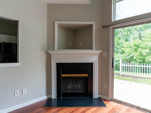 5th image of 8973 Cinnabay Dr