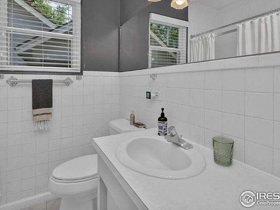 2nd image of 321 Sumner St