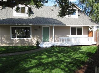 1700 SW 208th Ave, Beaverton, OR 97003