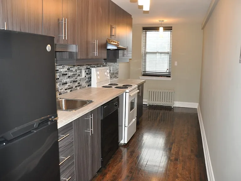 210 Chapel St — Photo 11