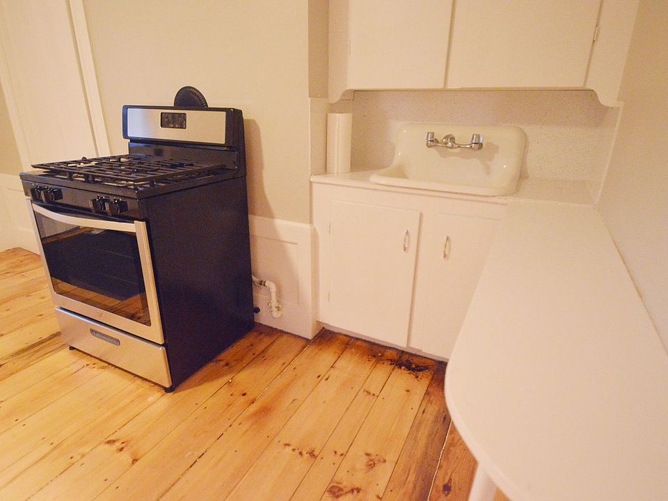 1st image of 487-493 Fairmount St Rear 493