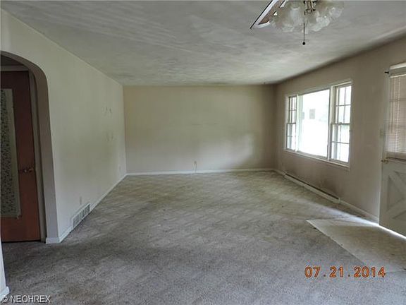 3rd image of 316 Phillips Ave