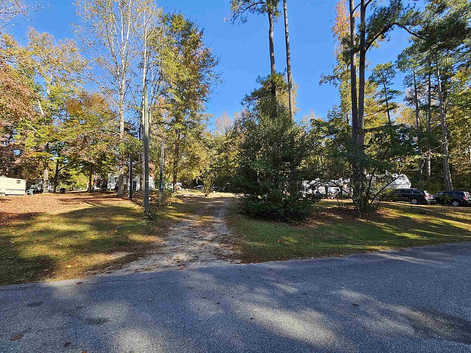 2nd image of 125 Yellow Pine Dr #125