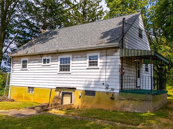 5th image of 54 Juanita St