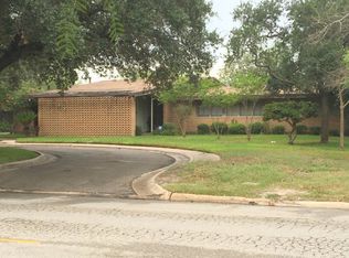 317 N Armstrong Ave, Kingsville, TX 78363
