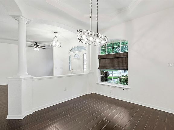 5th image of 2755 La Vista Dr