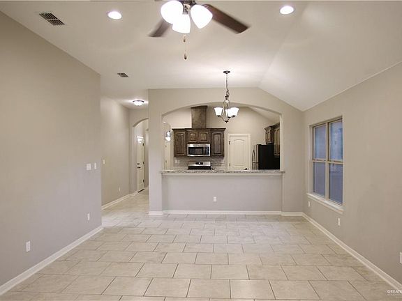 5th image of 400 S Viento Dorado St