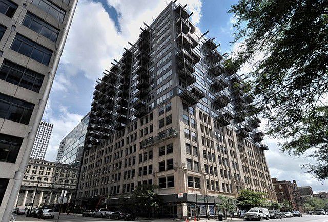 1st image of 565 W Quincy St Unit 1413