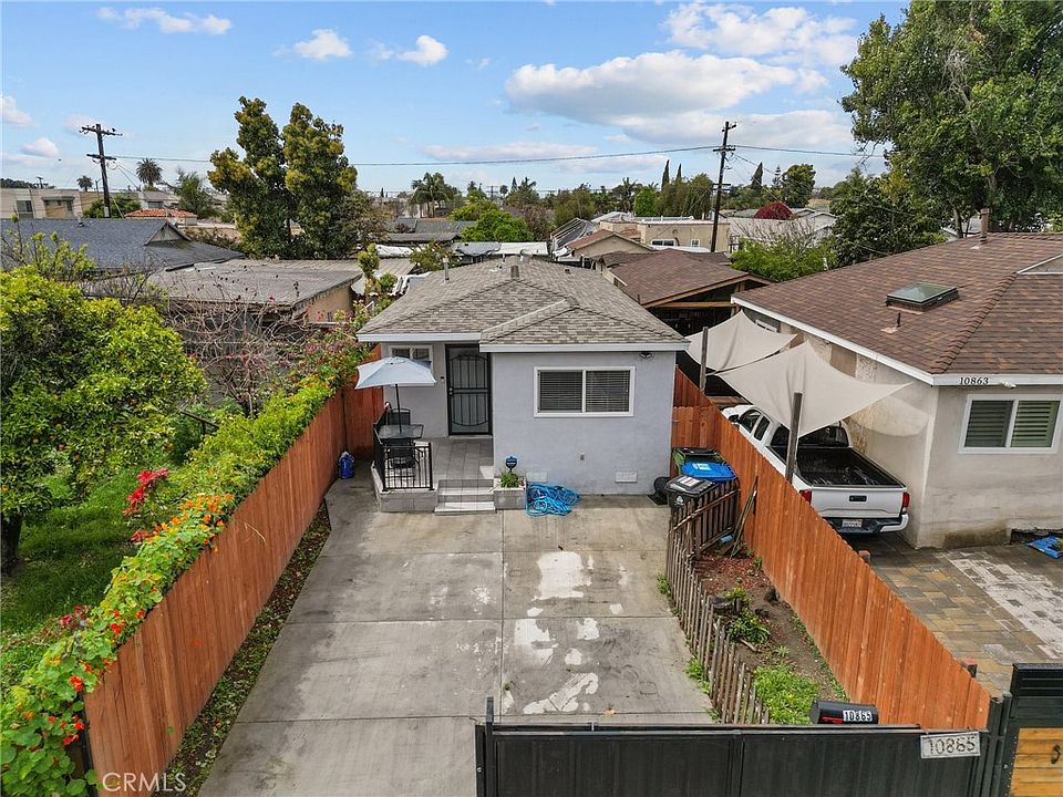 1st image of 10865 Weigand Ave