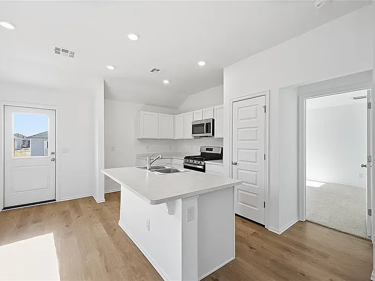 12853 Torretta Way — Photo 2