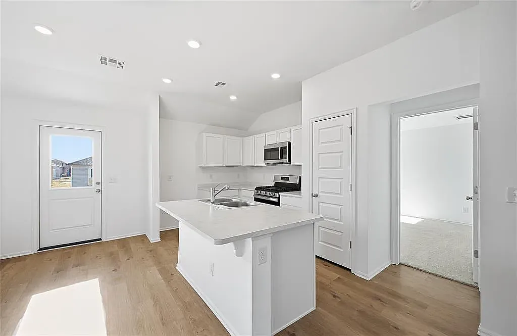 Building Photo - 12853 Torretta Way