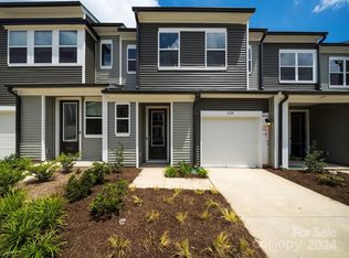 3128 Hutton Gardens Ln, Charlotte, NC 28269