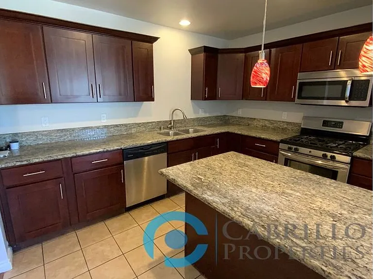 1113 Flamingo Ave — Photo 4