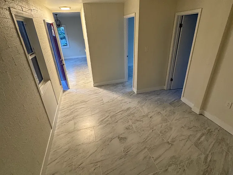 224 S Avenue 21 — Photo 6